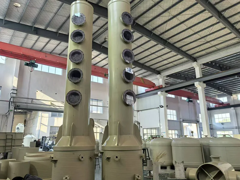 Torre in polipropilene per l'assorbimento dei gas di scarico